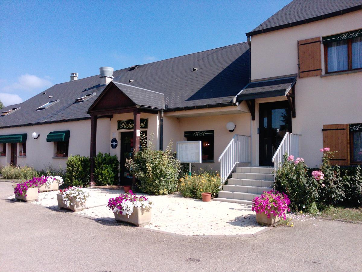 Logis Hotel Restaurant De L'Abbaye Ferrieres-en-Gatinais Zewnętrze zdjęcie